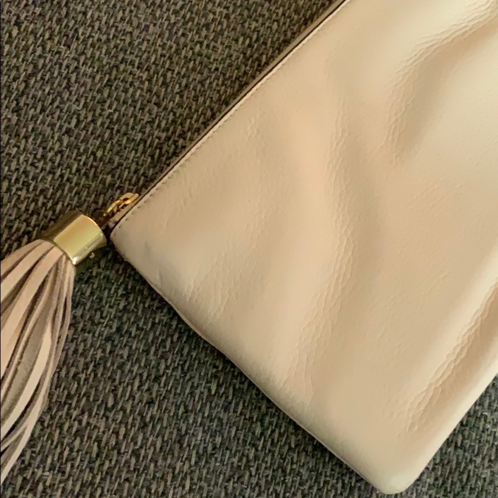 Clutch - Personal Items Or Electronics - image 3